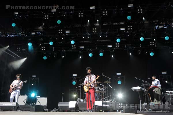 FANTASTIC NEGRITO - 2019-07-05 - HEROUVILLE SAINT CLAIR - Chateau de Beauregard - Scene Beauregard - Xavier Dphrepaulezz